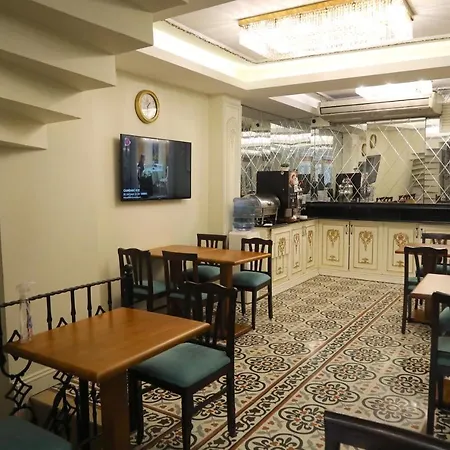 Town Otel