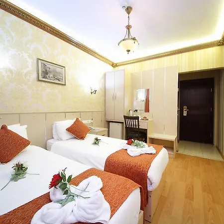 Town Otel